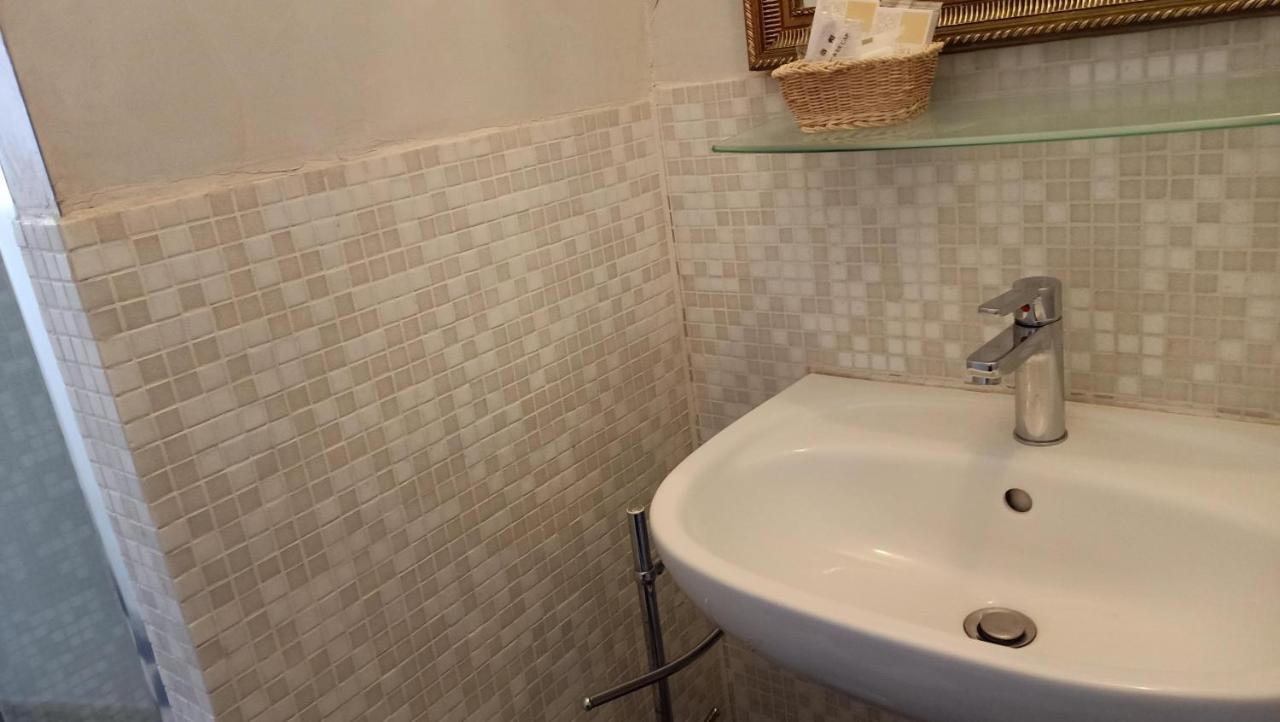 Relais Corso Storico Bed & Breakfast Pisa Luaran gambar
